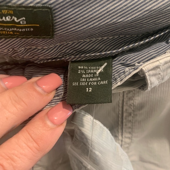 Eddie Bauer Ladies Light Gray Capri Pants - Picture 4 of 4